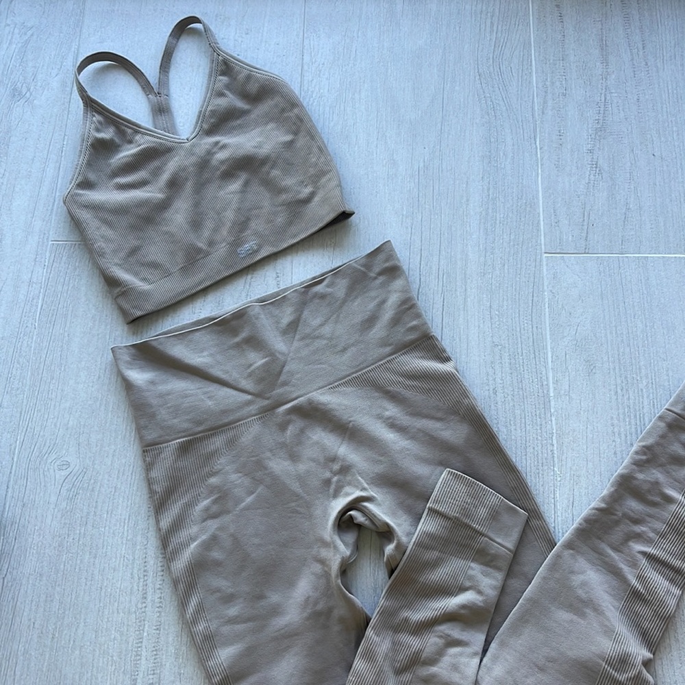 Set Active Set - image 3